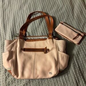 Beautiful cream leather SAK hobo bag with matching wallet. EUC. Great pockets